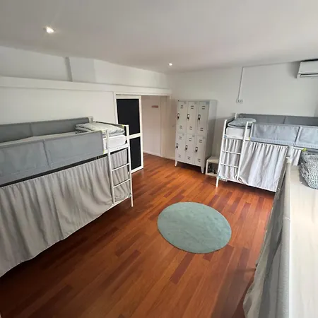 Aliados Guest house *