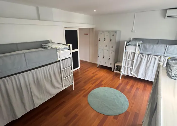 Aliados Guest house *